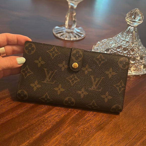 Louis Vuitton Handbags - Preowned Authentic LV wallet